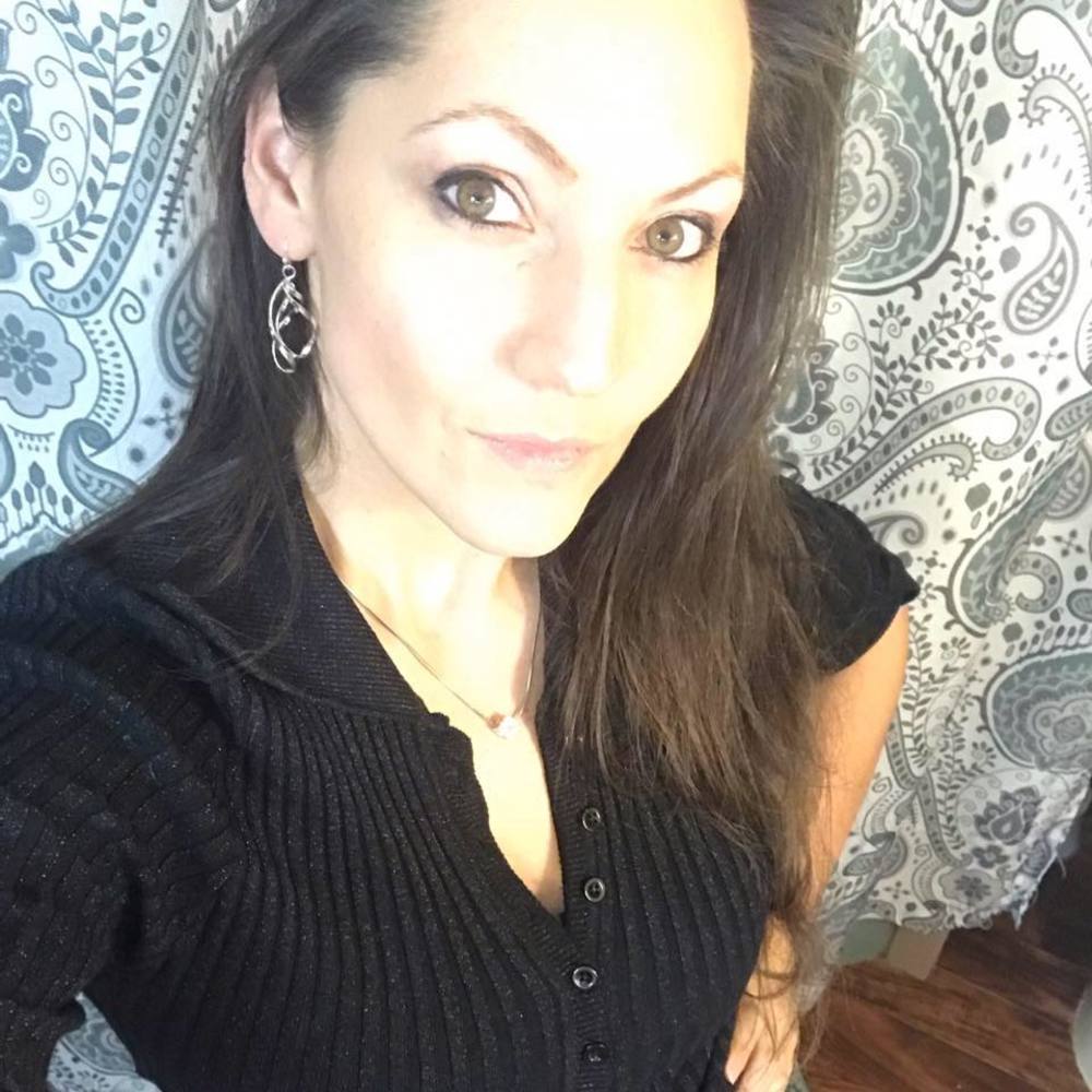 Meet your Posher, Joanie